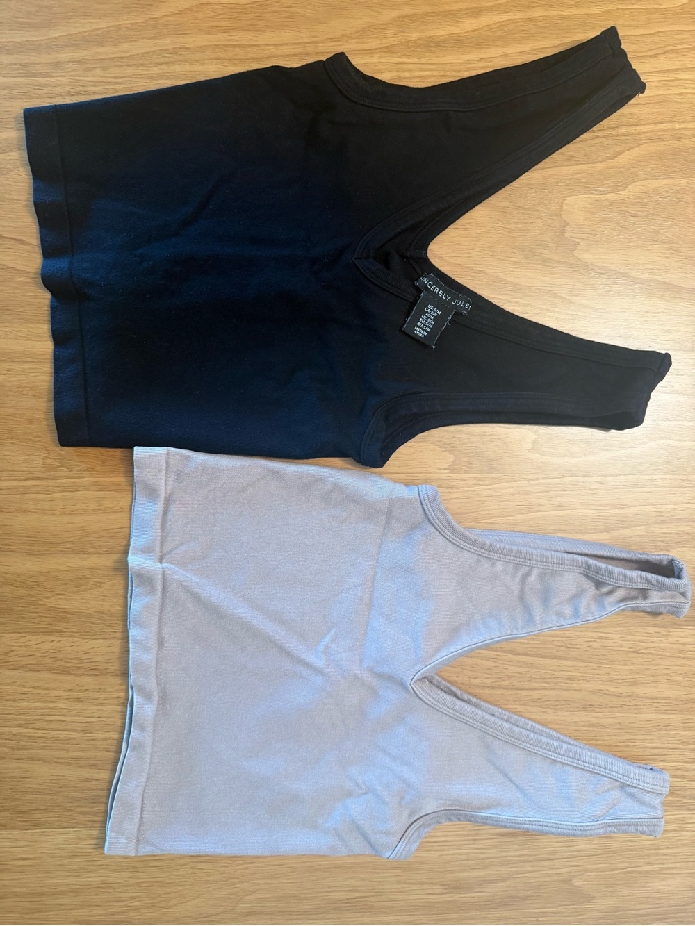Assorted Women's cropped shirts in pink, purple, green, tan, white, grey, &black - Picture 2 of 8